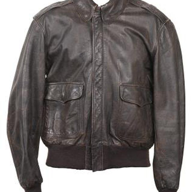How to Clean Mildew From a Leather Coat
